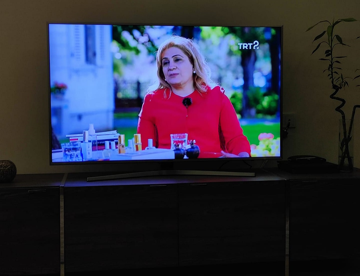 TRT2 Geleneğin Kalp Atışı Programı(Çiçekler ve Parfüm konulu söyleşi)